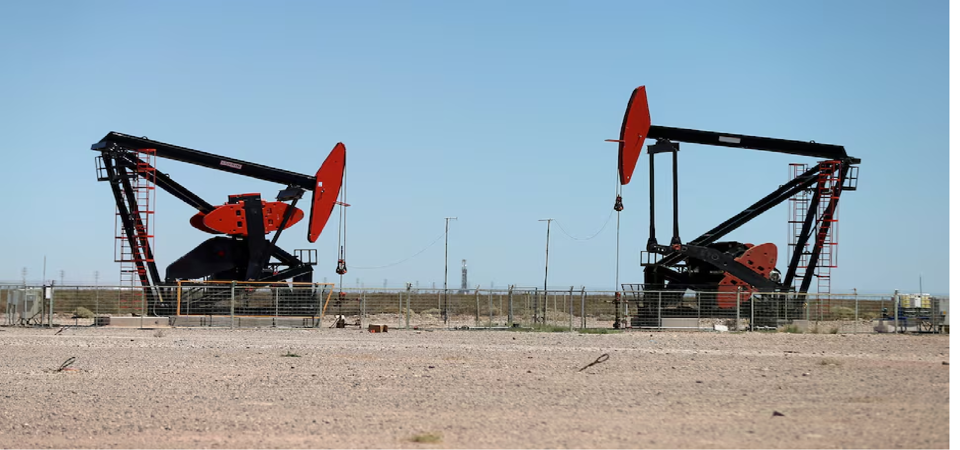 Giá dầu thô Brent kỳ hạn tăng 26 cent (tương đương 0,29%) lên 88,68 USD/thùng. Ảnh: Reuters