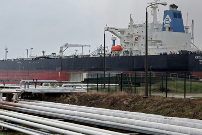 Moscow lên tiếng về thông tin Phương Tây “lách luật” để mua dầu mỏ Nga