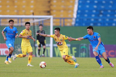 Vòng 10 V-League 2023: Hà Nội FC "ngã ngựa", Thanh Hoá cầm hoà B.Bình Dương