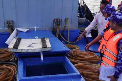Bắt tàu Tiền Giang vận chuyển 170.000 lít dầu DO trái phép trên biển
