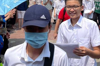 Hà Đông: Học sinh phấn khởi sau khi làm bài tốt môn Ngữ Văn
