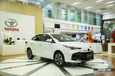Toyota “bùng nổ” doanh số bán hàng