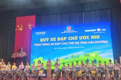 Hải Dương: Phó Chủ tịch nước dự “Quỹ xe đạp chở ước mơ”