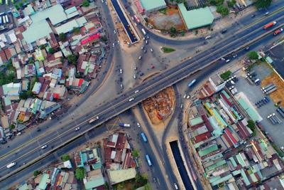 Đẩy nhanh phê duyệt chủ trương đầu tư 2 dự án đường bộ cao tốc 