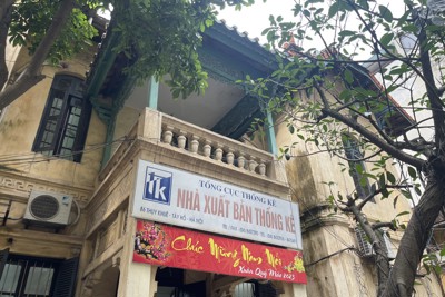 Hà Nội: Ấn tượng biệt thự gần 100 năm tuổi