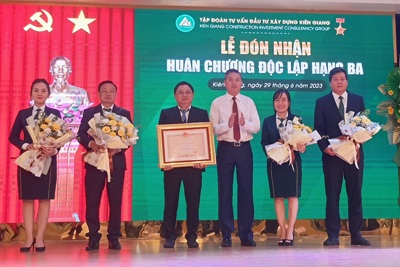 CIC Group Kiên Giang vinh dự đón nhận Huân chương Độc lập hạng ba