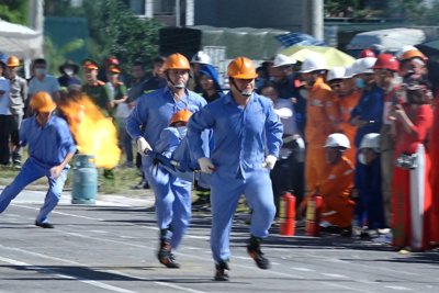 Thanh Oai: 24 đội tranh tài hội thao nghiệp vụ chữa cháy, cứu nạn cứu hộ