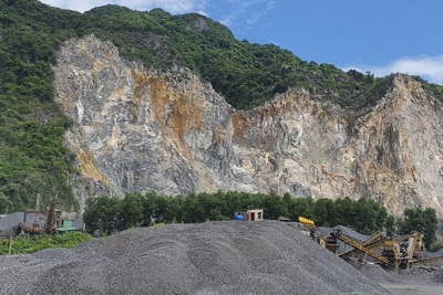 Quảng Bình: Rơi từ độ cao 30m, nam công nhân mỏ đá tử vong