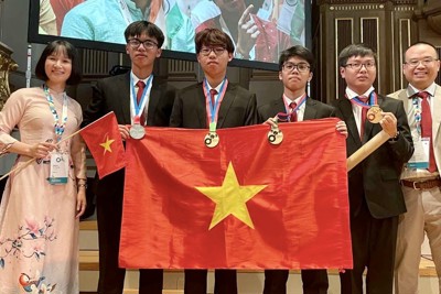 Đội Việt Nam duy trì vị trí tốp đầu tại Olympic Hóa học quốc tế 2023