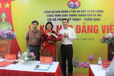 Hà Nội: Kết nạp đảng trên công trường dự án Vành đai 4- Vùng Thủ đô