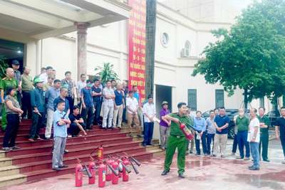 Huyện Thanh Trì nâng cao nghiệp vụ cho lực lượng dân phòng trong công tác PCCC