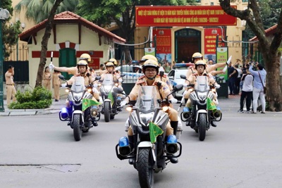 Hà Nội: Phát động toàn dân phản ánh hành vi vi phạm trật tự giao thông