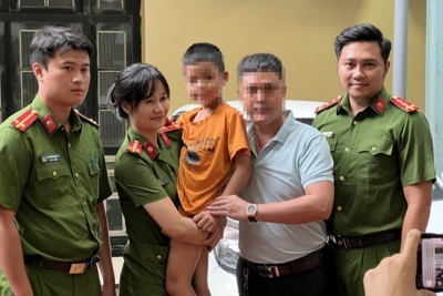 Chủ tịch Hà Nội khen thưởng các đơn vị giải cứu bé trai bị bắt cóc