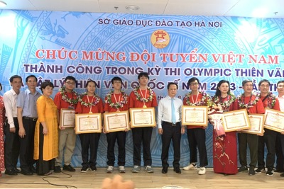 Học sinh Hà Nội đại diện Việt Nam thắng lớn tại kỳ thi IOAA 2023