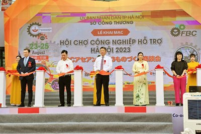 Khai mạc Hội chợ Công nghiệp hỗ trợ Hà Nội năm 2023