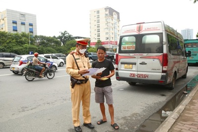 Công an Hà Nội xử lý 600 trường hợp vi phạm luật giao thông