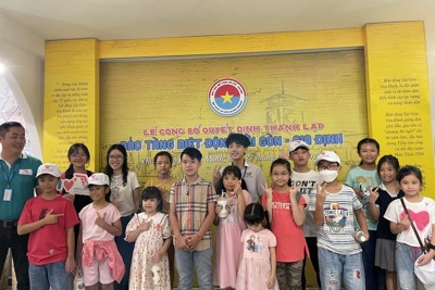Bảo tàng Biệt động Sài Gòn – Gia Định thu hút thiếu niên tham quan 