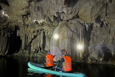 Quảng Bình: Phát hiện thêm hang động đẹp, nguyên sơ 