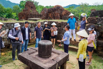 Quảng Nam: Hai điểm du lịch "níu chân" du khách