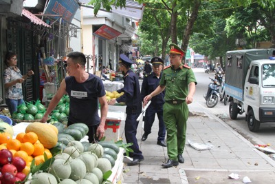 Phường Xuân La tăng cường xử lý vi phạm trật tự đô thị