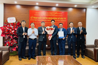 Hà Nội trao chứng nhận đầu tư dự án sản xuất thiết bị 125 triệu USD