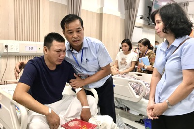Hà Nội thăm hỏi, hỗ trợ nạn nhân vụ cháy chung cư mini ở Thanh Xuân