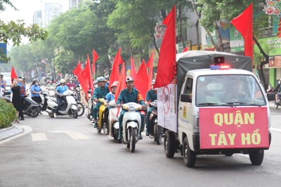 Tây Hồ: Ra quân tổng vệ sinh môi trường phòng chống sốt xuất huyết