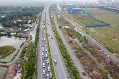 Thông xe đường song hành cao tốc TP Hồ Chí Minh - Long Thành