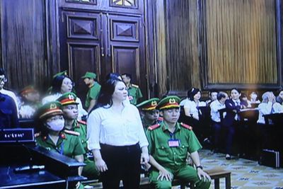 Đề nghị mức án 3-4 năm tù cho bị cáo Nguyễn Phương Hằng