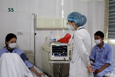Sốt xuất huyết ở Hà Nội tiếp tục lập đỉnh, nhiều ca bệnh chuyển nặng