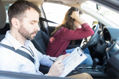 Sát hạch lái xe trên thế giới: Học hành nghiêm ngặt và thi khó 