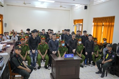 Kiên Giang: Giết anh em ruột, 19 bị cáo lĩnh gần 200 năm tù