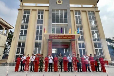 Chính thức khánh thành 2 trụ sở công an xã ở huyện Mê Linh