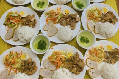 Trăn trở về chất lượng bữa ăn bán trú của học sinh