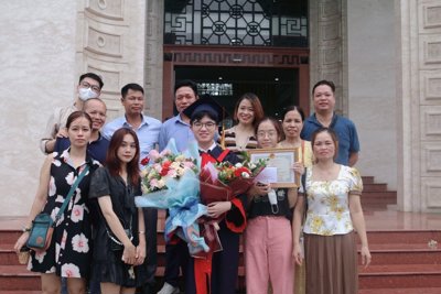 Câu chuyện truyền cảm hứng của Thủ khoa tốt nghiệp Trường ĐH Y Hà Nội