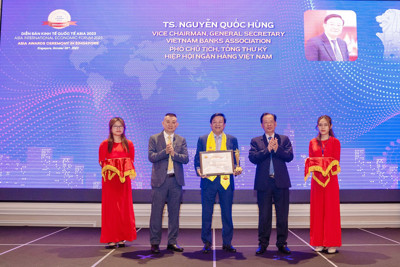 Lãnh đạo Hiệp hội Ngân hàng được vinh danh giải thưởng Châu Á