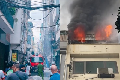 Hà Nội: Cháy tại tầng tum ngôi nhà ở phố Đông Các