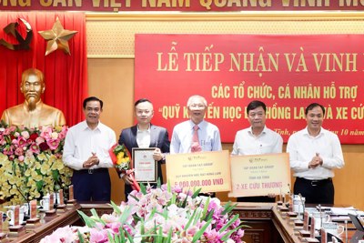 T&T Group hỗ trợ 5 tỷ đồng cho học sinh nghèo Hà Tĩnh 
