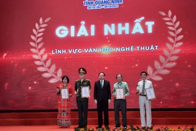 Trao giải Cuộc thi sáng tác văn học, báo chí nhân 60 năm thành lập tỉnh