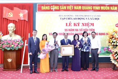 Có nhiều đóng góp tích cực vào quá trình phát triển của ngành Lao động