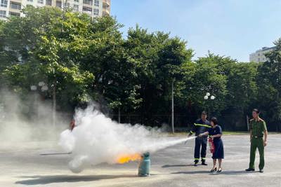 Hà Đông: Tập huấn kỹ năng phòng cháy và chữa cháy cho cán bộ công chức