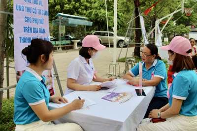 Tư vấn tầm soát, phát hiện sớm ung thư cho phụ nữ huyện Thanh Trì