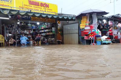 Đà Nẵng lại ngập sau mưa lớn