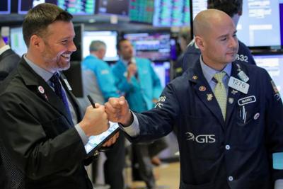 Chứng khoán Mỹ tiếp tục bùng nổ, S&P 500 có chuỗi tăng dài nhất từ 2021