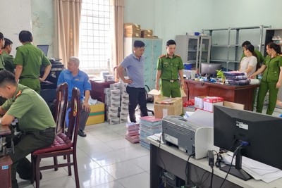 Bắt giam cán bộ Trung tâm đăng kiểm xe cơ giới Kiên Giang