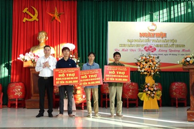 Huyện Thanh Oai: Tưng bừng Ngày hội đại đoàn kết
