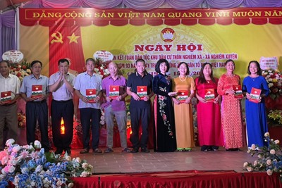 Lãnh đạo HĐND TP Hà Nội dự Ngày hội Đại đoàn kết tại huyện Thường Tín