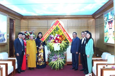 Lãnh đạo Thành phố Hà Nội chúc mừng Ủy ban MTTQ Việt Nam Thành phố