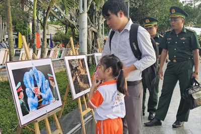 Phú Quốc: Triển lãm ảnh “Tự hào một dải biên cương”