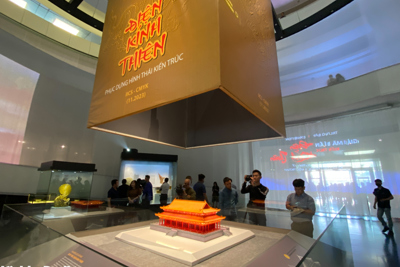 Lần đầu tiên trưng bày mô hình phục dựng điện Kính Thiên tại Hà Nội